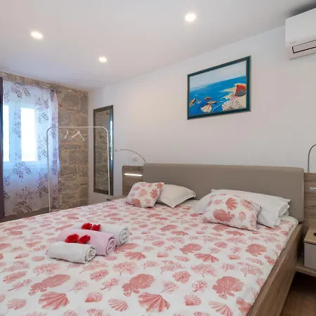 Lara's House By Interhome * Spalato